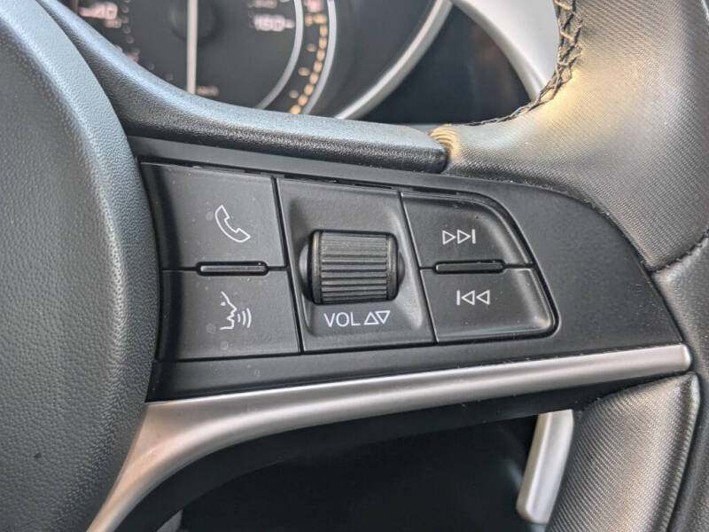 2018 Alfa Romeo Giulia Ti Sport