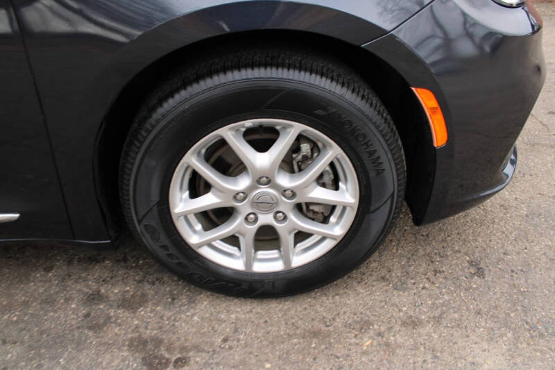 2021 Chrysler Pacifica Touring L