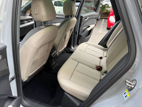 2024 Audi Q4 e-tron quattro Prestige 50