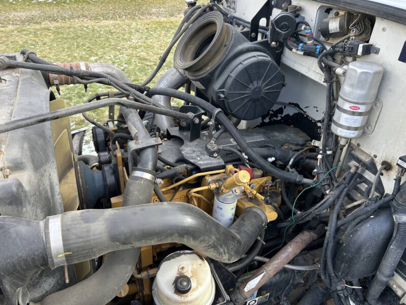 2006 Peterbilt 335 Mechanic's Truck