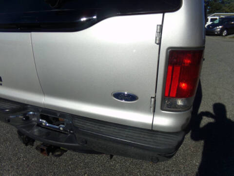 2003 Ford Excursion XLT