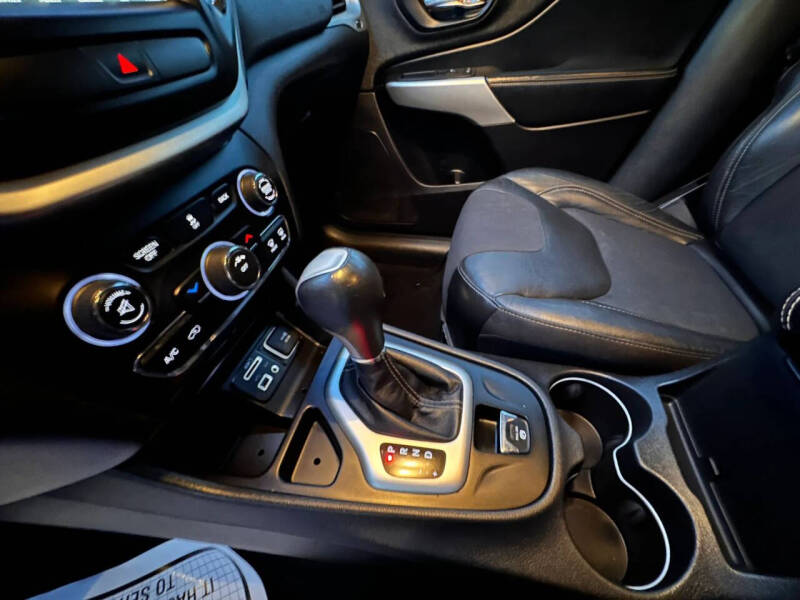 2018 Jeep Cherokee Latitude Plus