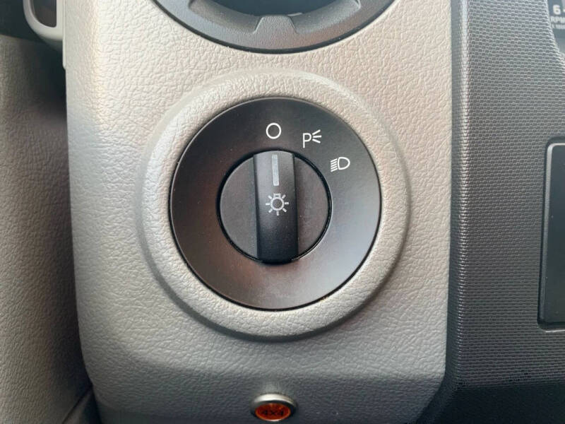 2013 Ford E-Series E-350 SD XLT