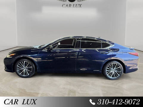 2022 Lexus ES 300h