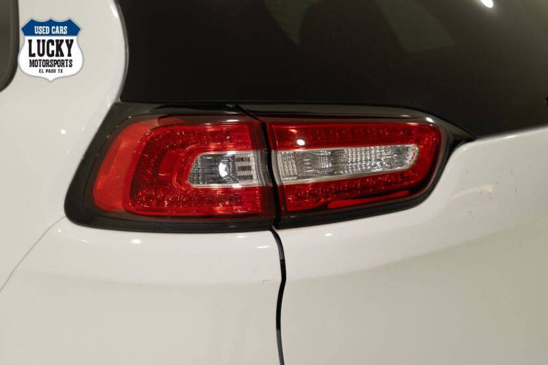 2015 Jeep Cherokee Sport