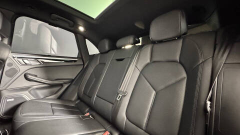 2023 Porsche Macan