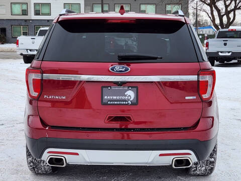 2017 Ford Explorer Platinum