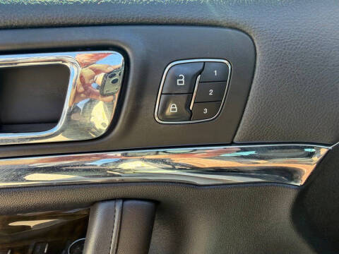 2014 Lincoln MKS