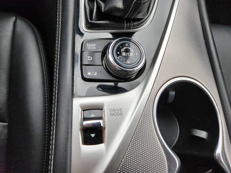 2015 Infiniti Q50 Premium