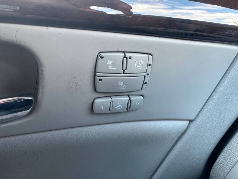 2010 Cadillac DTS Luxury Collection