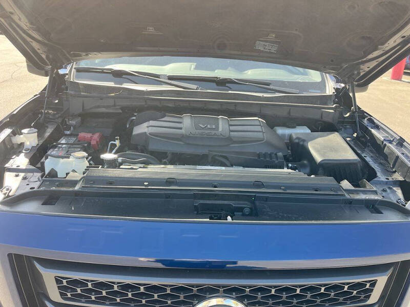 2024 Nissan Titan SV