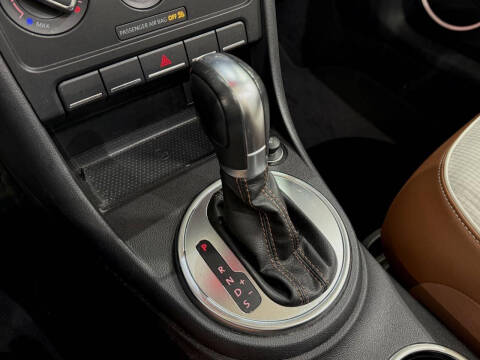 2015 Volkswagen Beetle Convertible 1.8T Classic PZEV