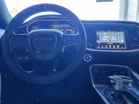 2015 Dodge Challenger SXT Plus