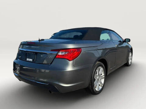 2011 Chrysler 200 Touring