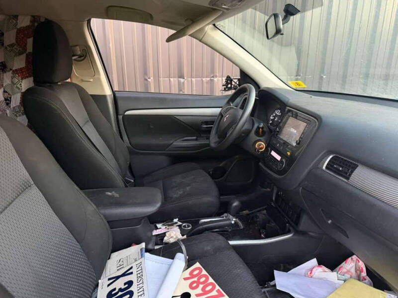 2018 Mitsubishi Outlander ES