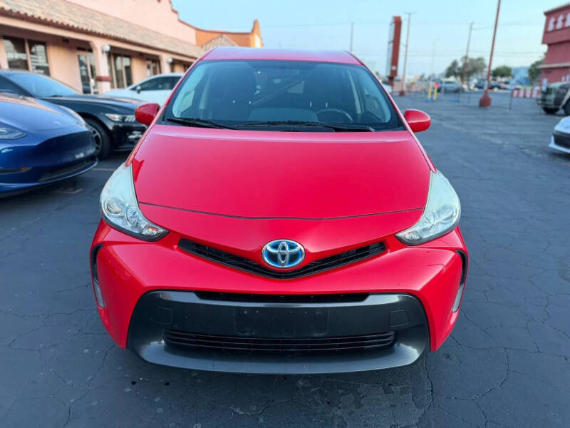 2015 Toyota Prius v Three