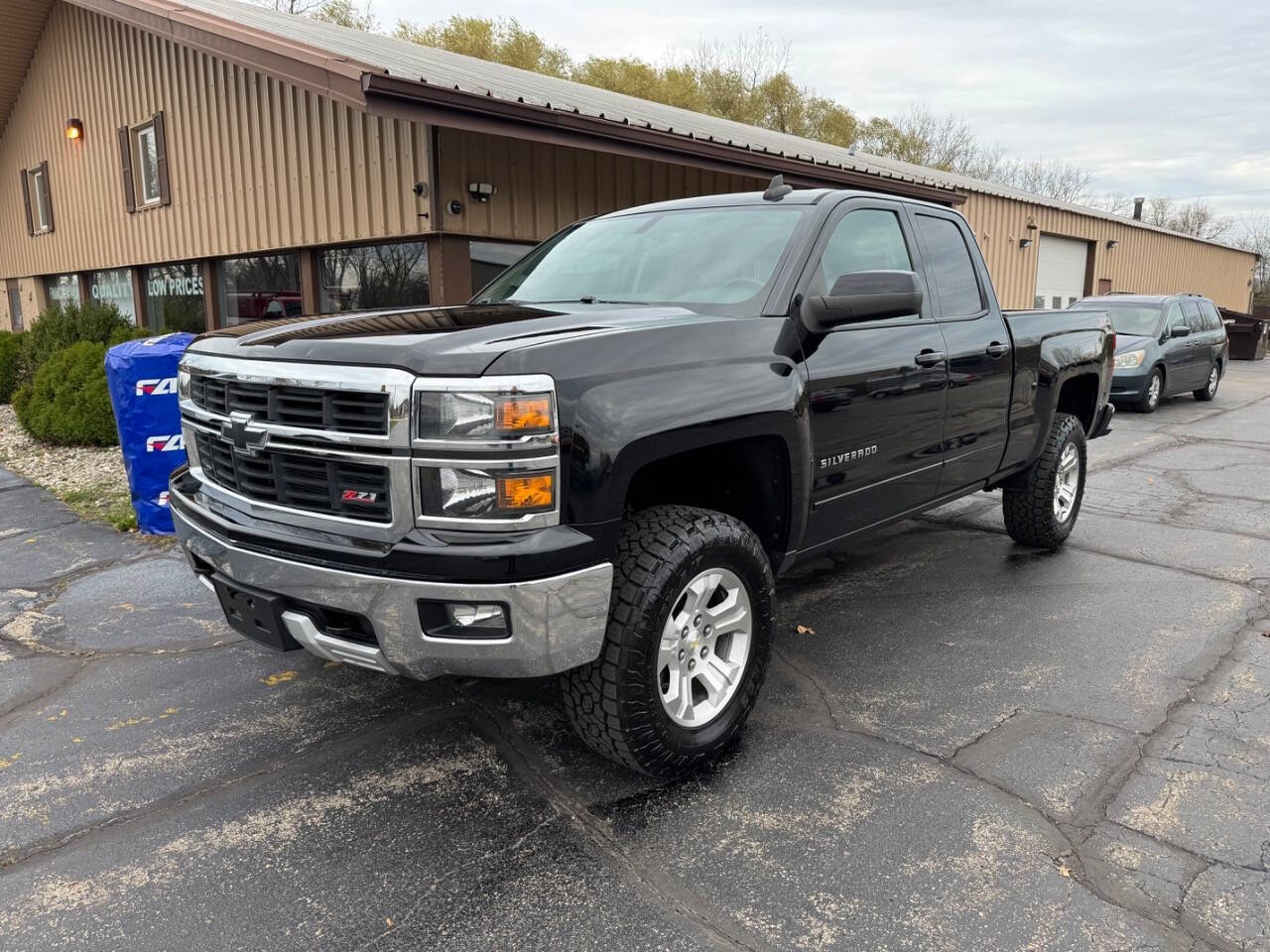 2015 Chevrolet Silverado 1500 for sale at BOHL AUTOMOTIVE in Racine, WI