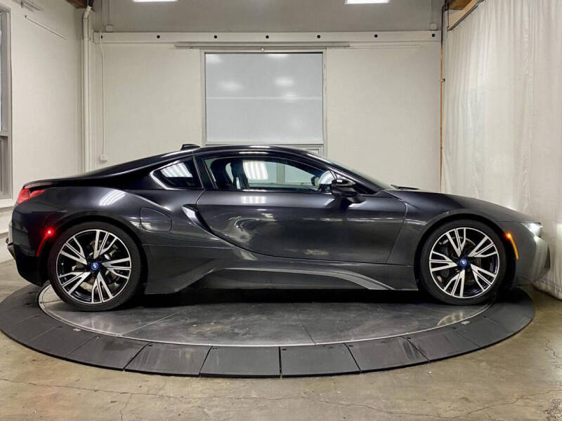 2016 BMW i8