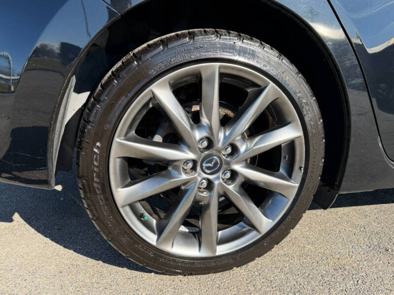 2018 Mazda MAZDA3 Touring