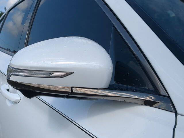2023 Genesis G70