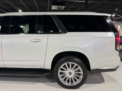 2024 Cadillac Escalade ESV Luxury