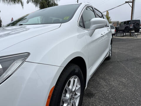 2020 Chrysler Pacifica Touring L