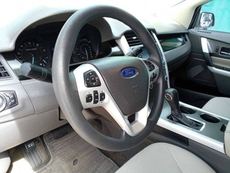 2014 Ford Edge SE