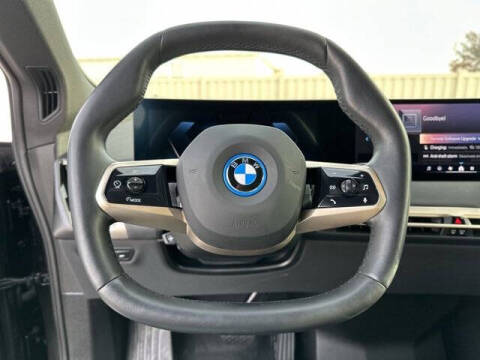 2025 BMW iX xDrive50