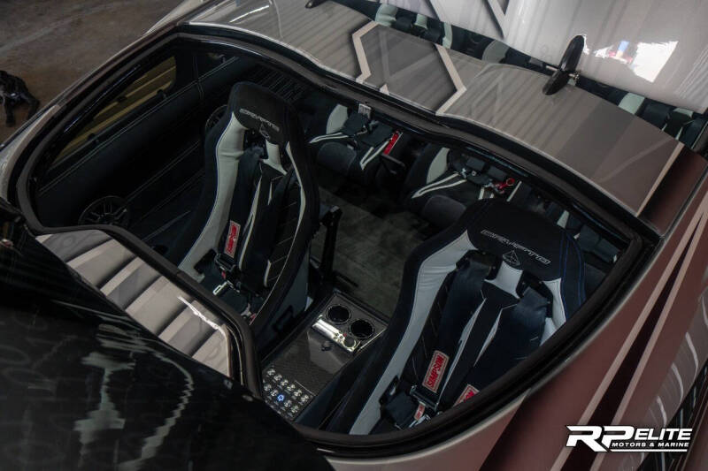 2019 Outerlimits SV43