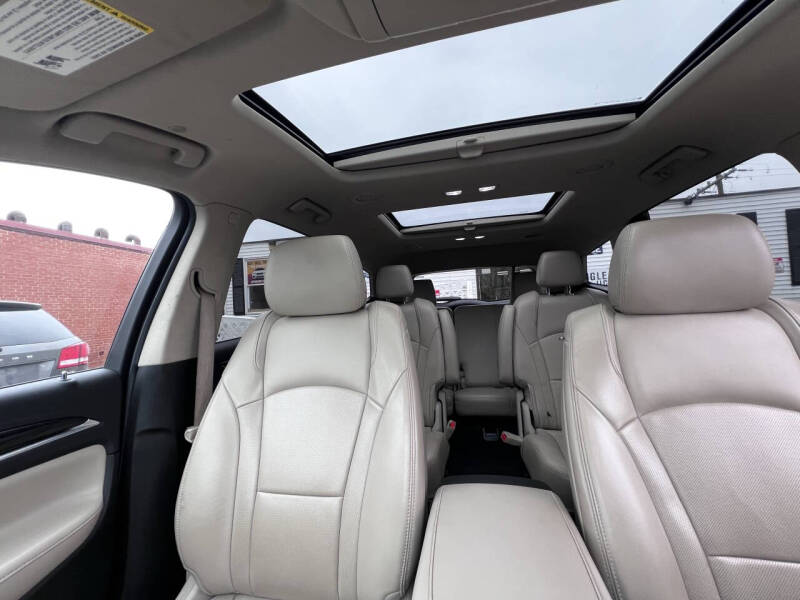 2020 Buick Enclave Essence