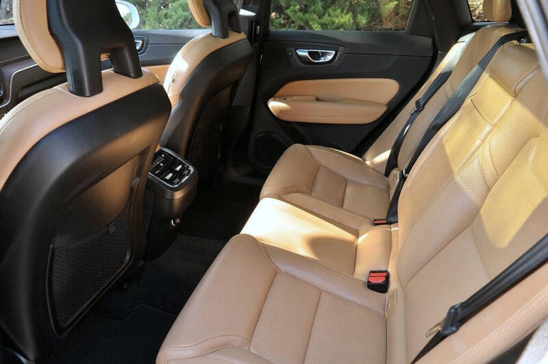 2018 Volvo XC60 T5 Inscription