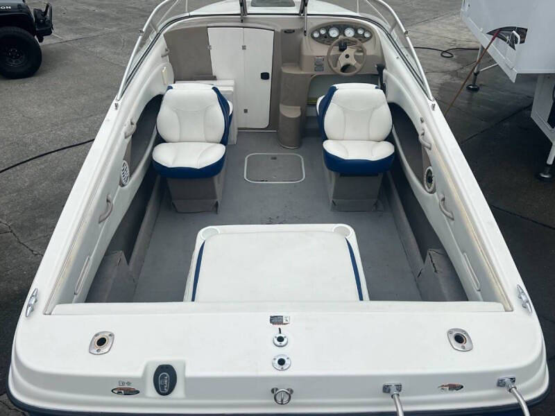 2004 Bayliner 210 Cuddy for sale at Simple Car Company in Oak Harbor, WA