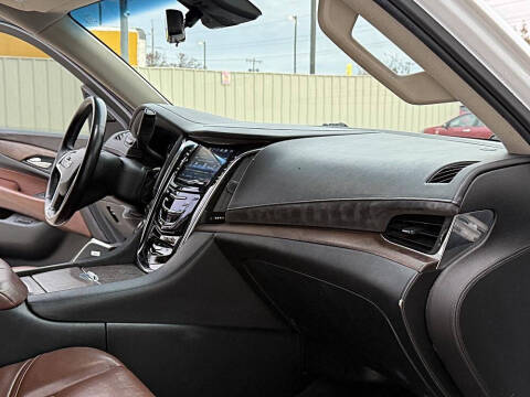 2017 Cadillac Escalade ESV Premium Luxury