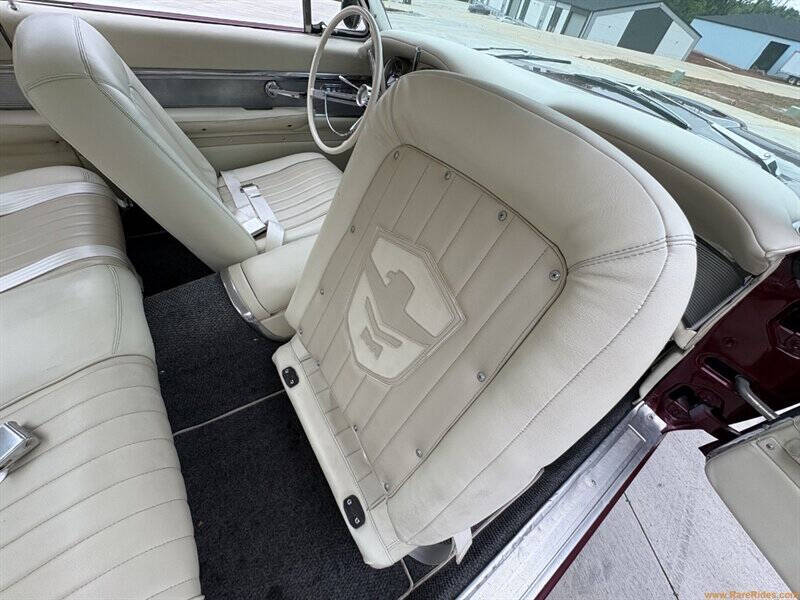 1961 Ford Thunderbird