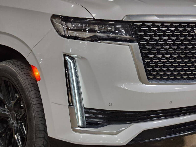 2022 Cadillac Escalade Luxury