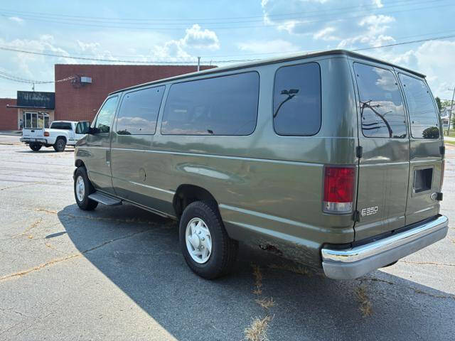 2002 Ford E-Series