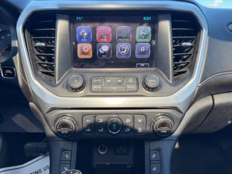 2017 GMC Acadia SLE-2