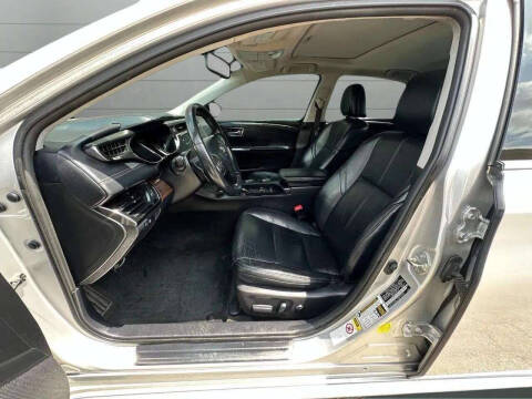 2013 Toyota Avalon XLE