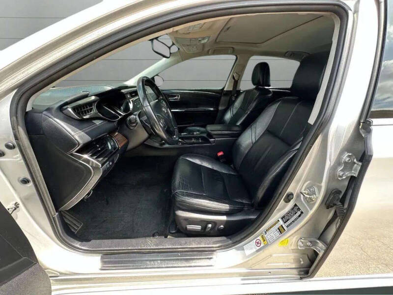 2013 Toyota Avalon XLE