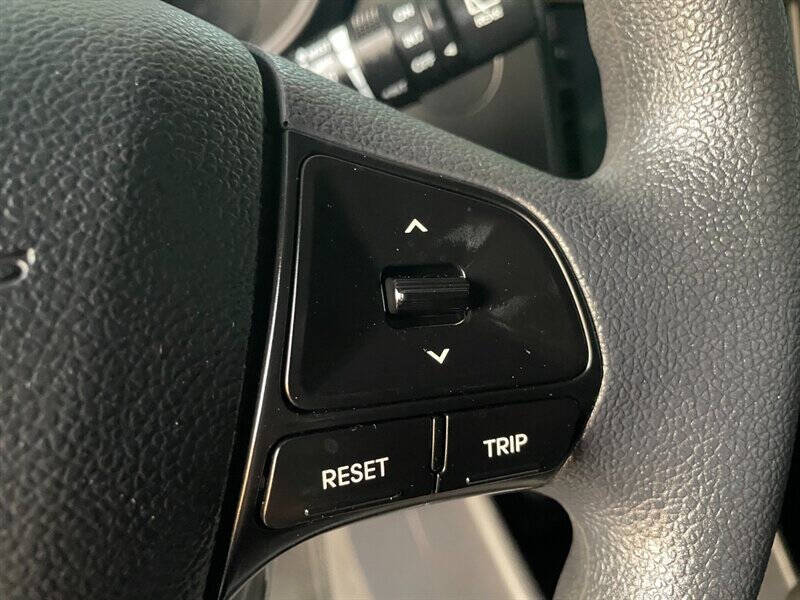 2014 Kia Rio 5-Door LX