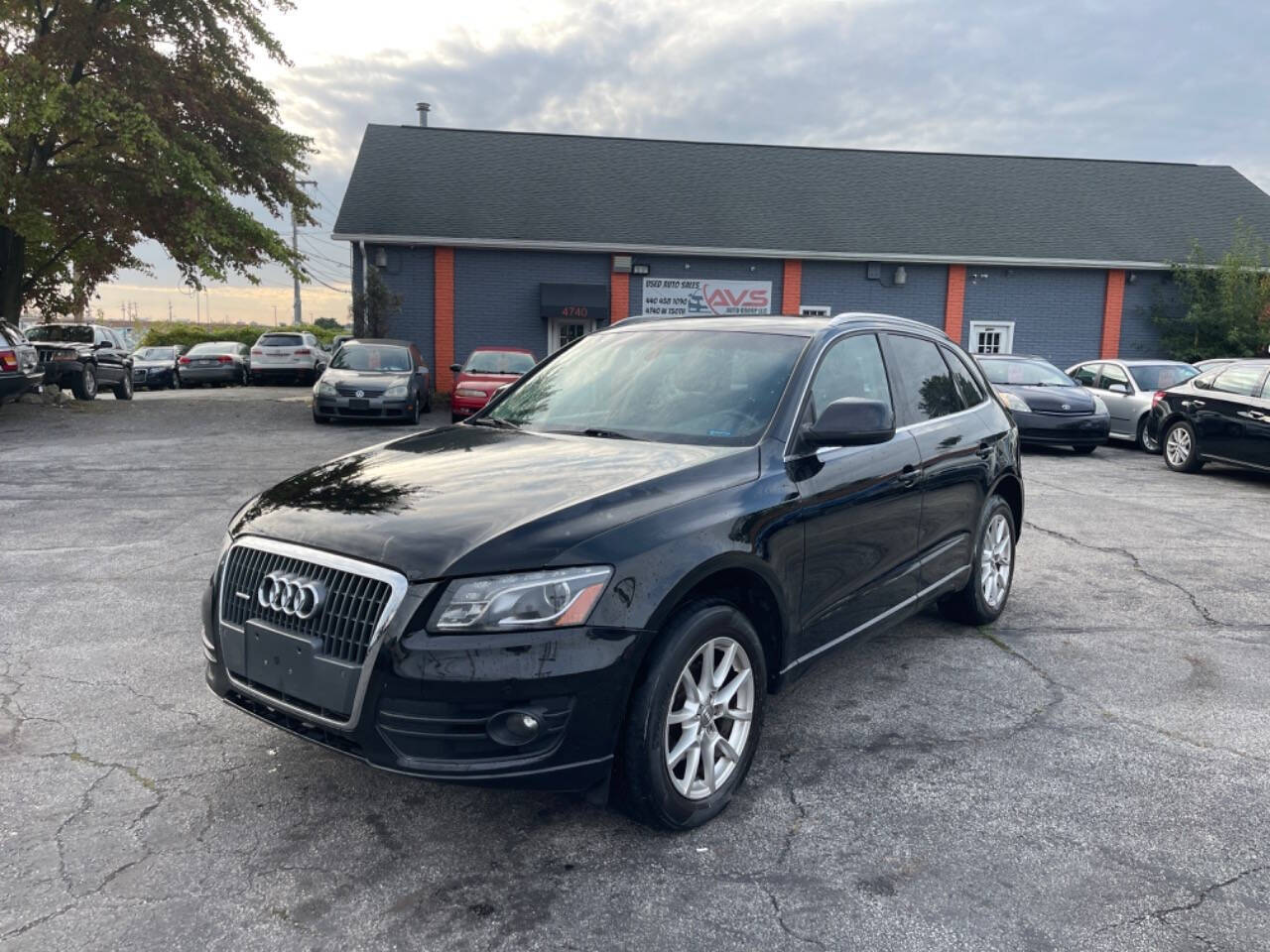 2012 Audi Q5 for sale at AVS AUTO GROUP LLC in CLEVELAND, OH