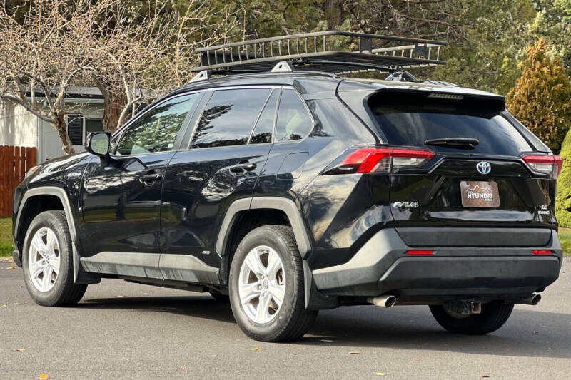 2019 Toyota RAV4 Hybrid LE