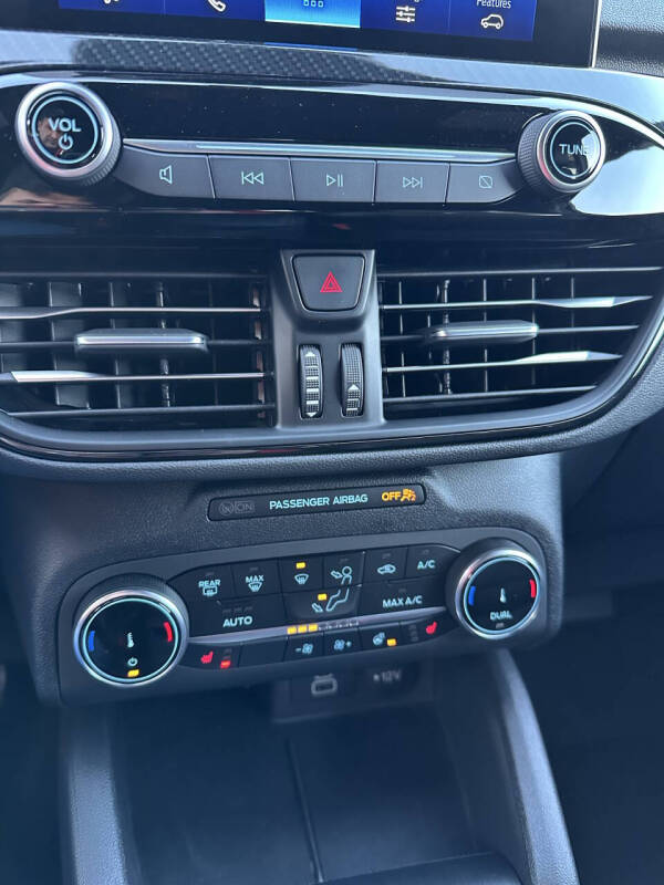 2025 Ford Escape ST-Line Select