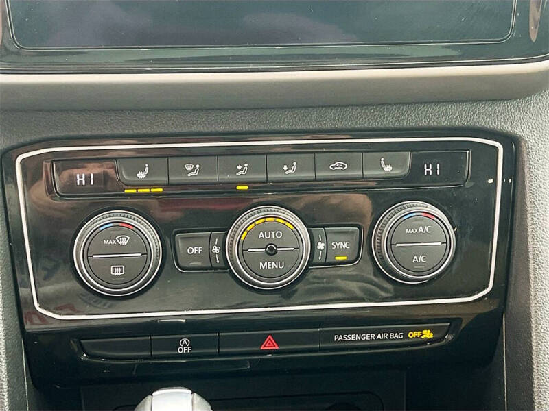 2020 Volkswagen Atlas Cross Sport V6 SEL 4Motion