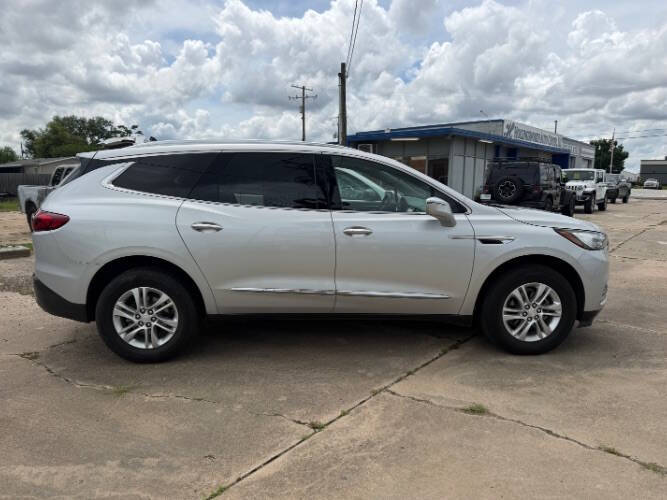 2020 Buick Enclave Essence