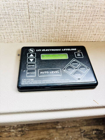 2017 Thor Motor Coach Hurricane 31S