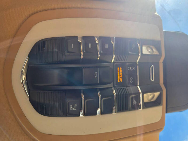 2011 Porsche Panamera