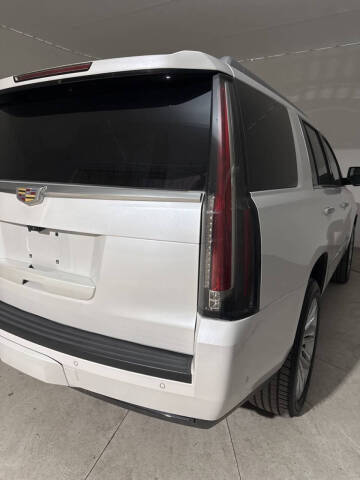 2018 Cadillac Escalade Platinum