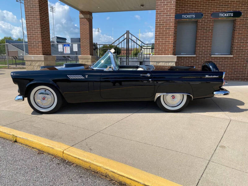 1956 Ford Thunderbird