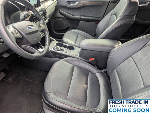 2020 Ford Escape Hybrid Titanium